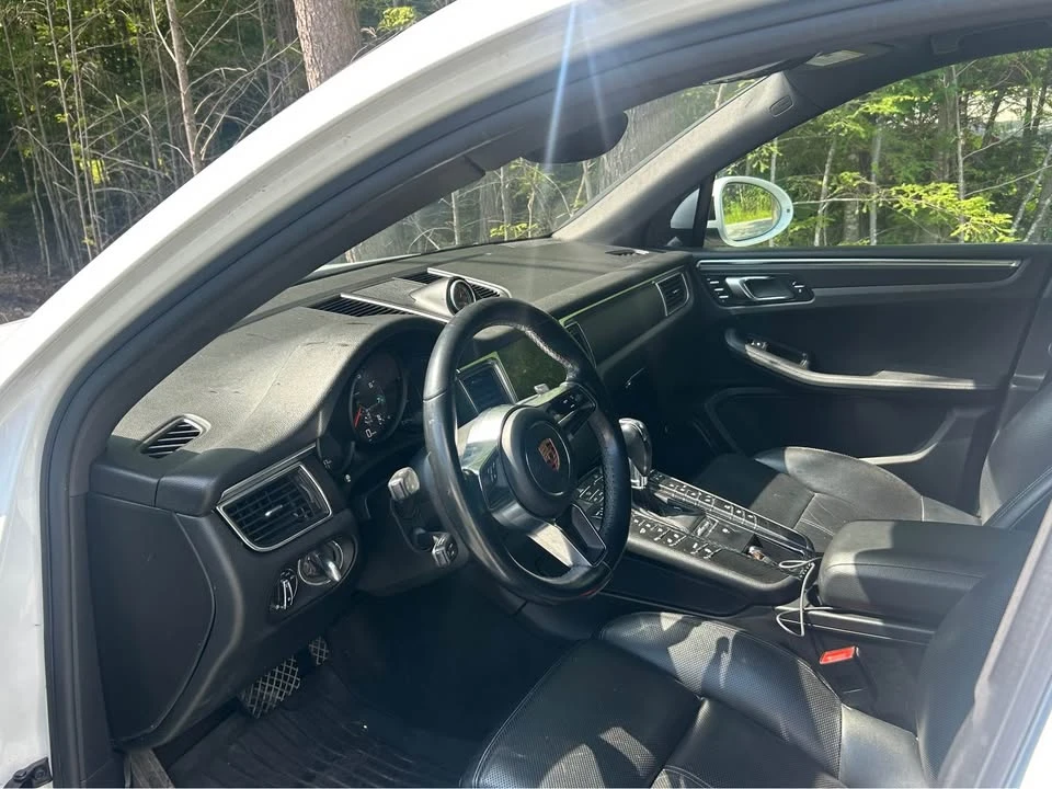 2018 Porsche Macan - Image 8 of 9