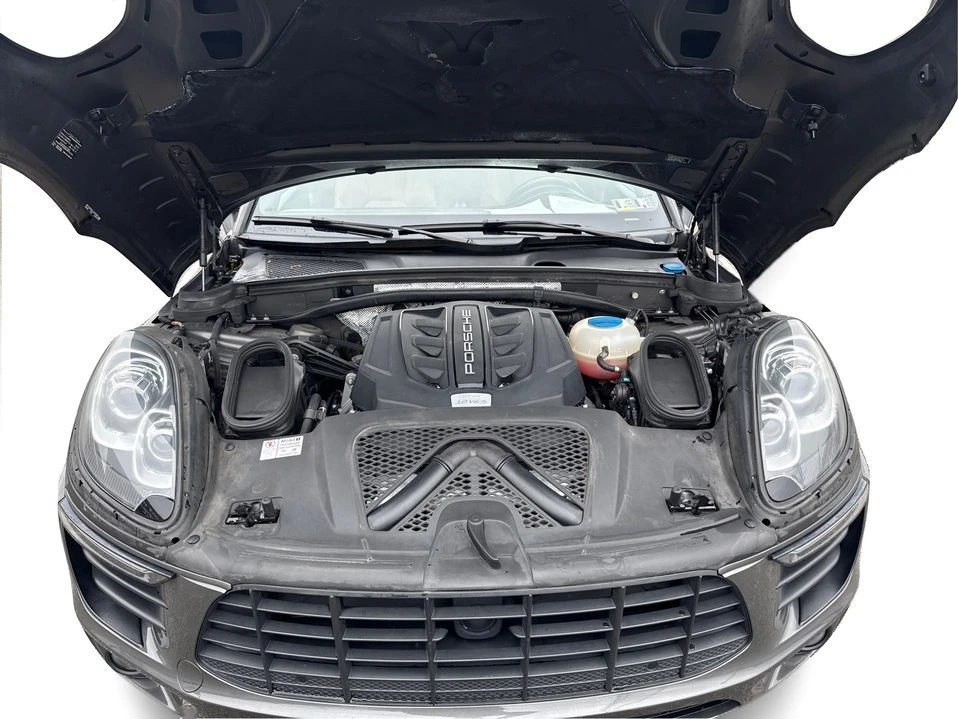 2018 Porsche Macan - Image 11 of 20