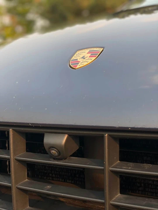 2018 Porsche Macan - Image 9 of 16