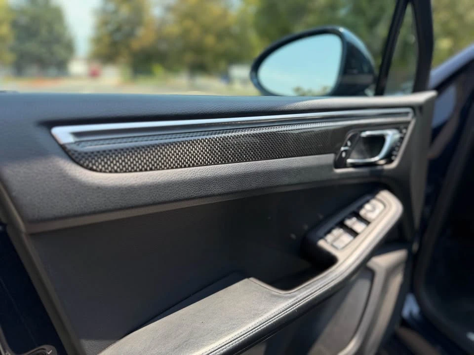 2018 Porsche Macan - Image 13 of 20