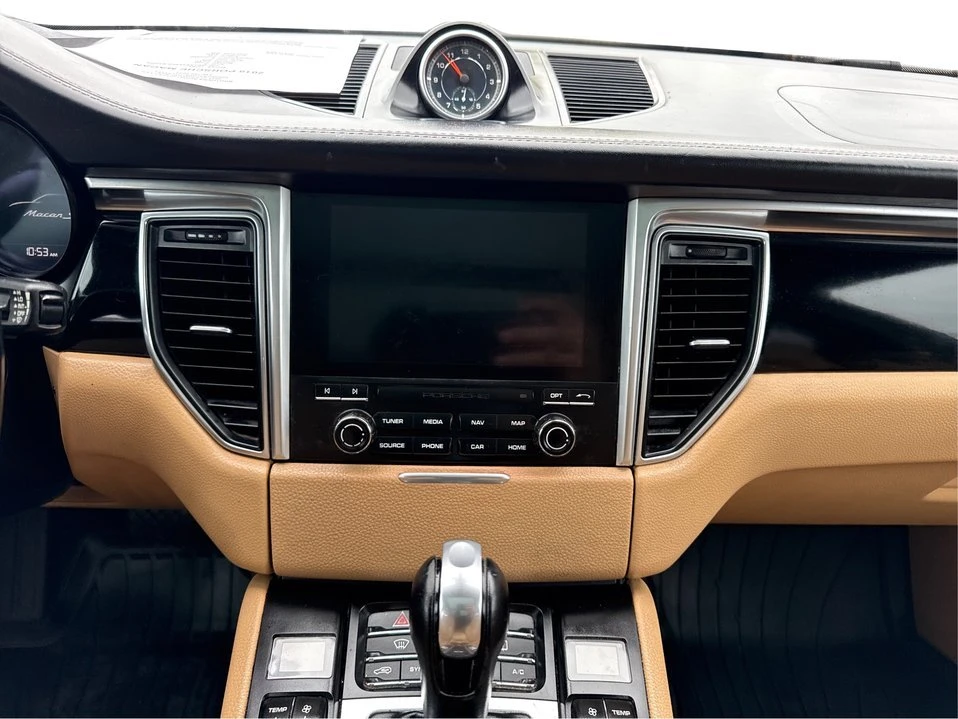 2018 Porsche Macan - Image 14 of 20