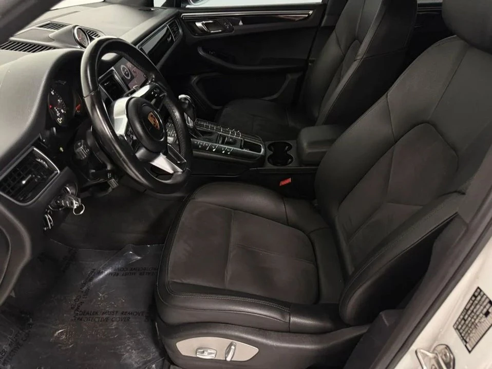 2018 Porsche Macan - Image 2 of 20