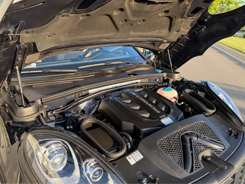 2018 Porsche Macan - Image 14 of 20