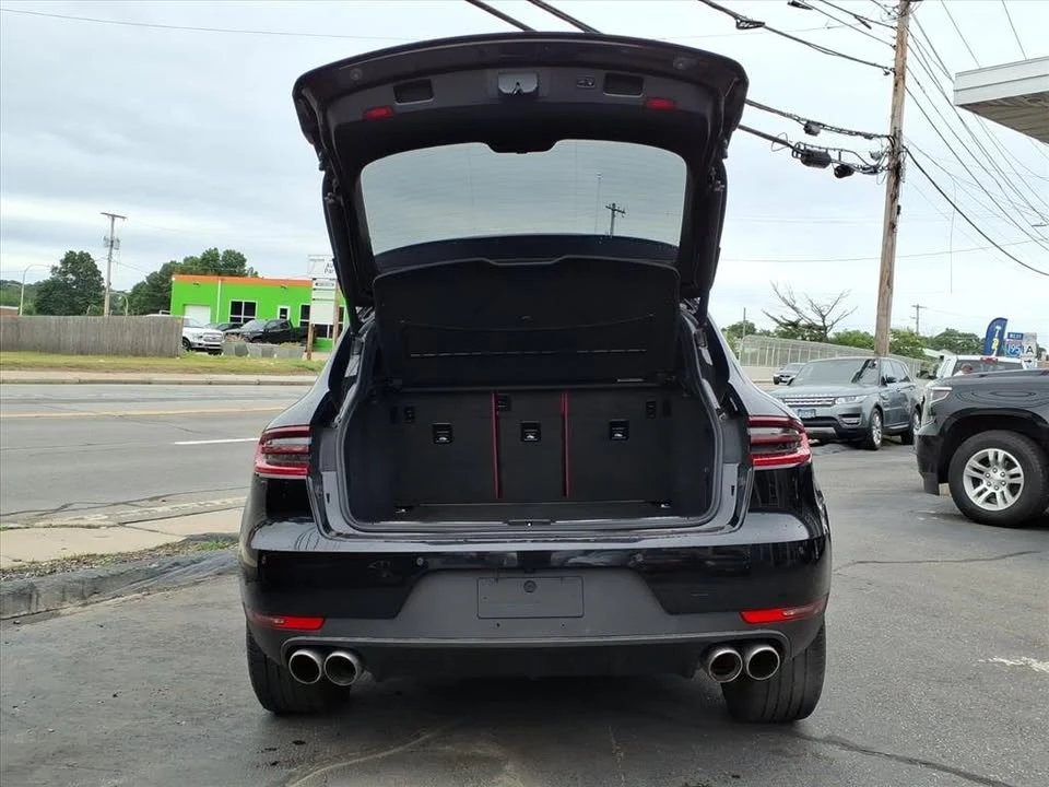 2018 Porsche Macan - Image 9 of 20