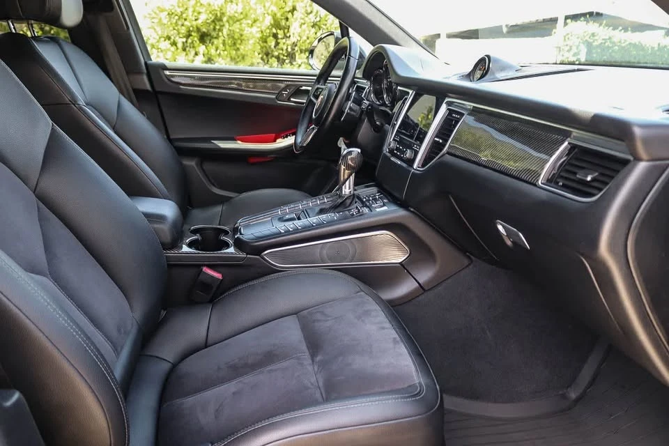 2018 Porsche Macan - Image 4 of 5