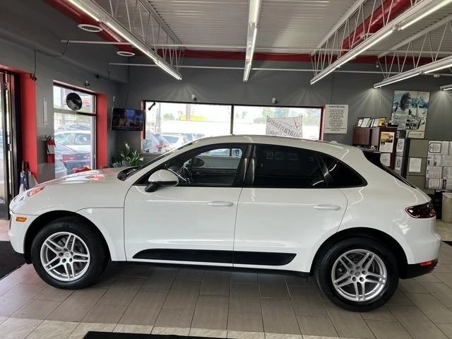 2018 Porsche Macan - Image 7 of 20
