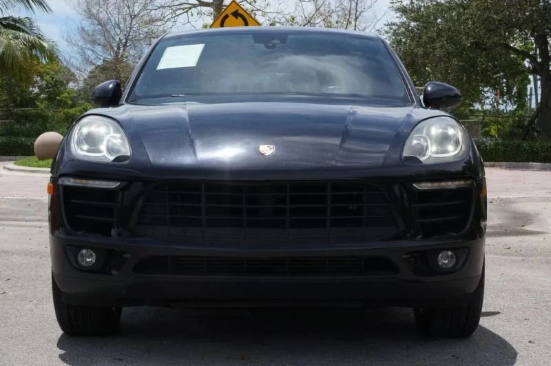 2018 Porsche Macan - Image 2 of 20