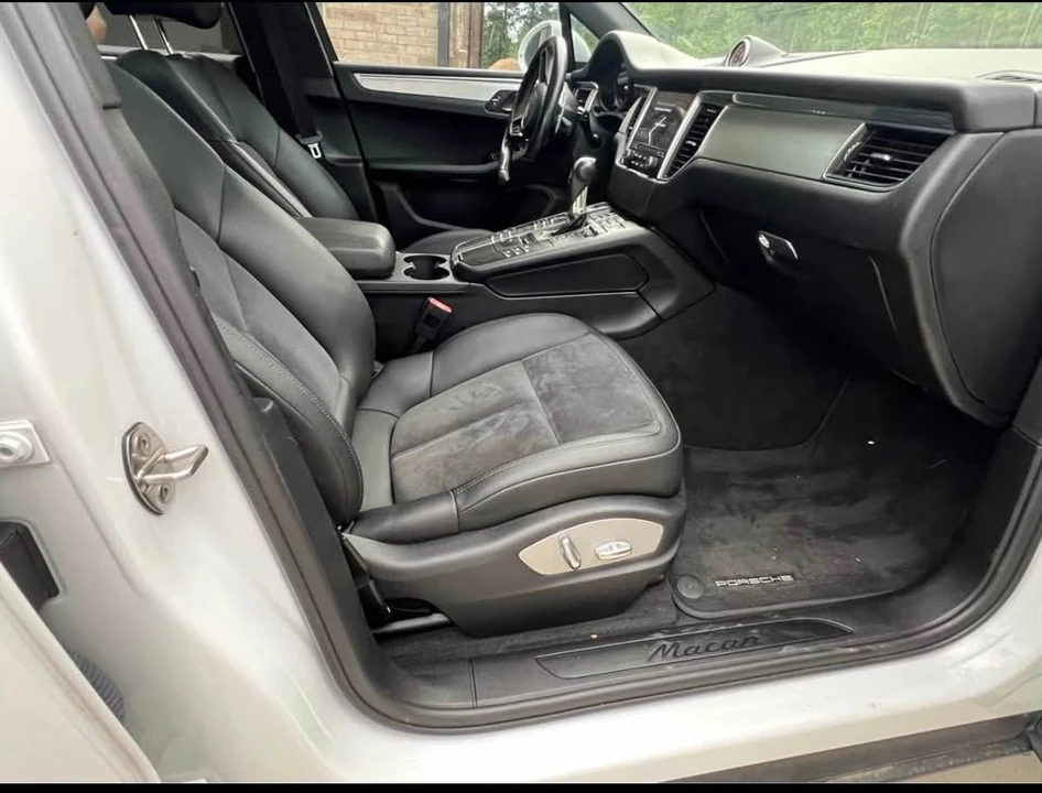 2018 Porsche Macan - Image 2 of 7