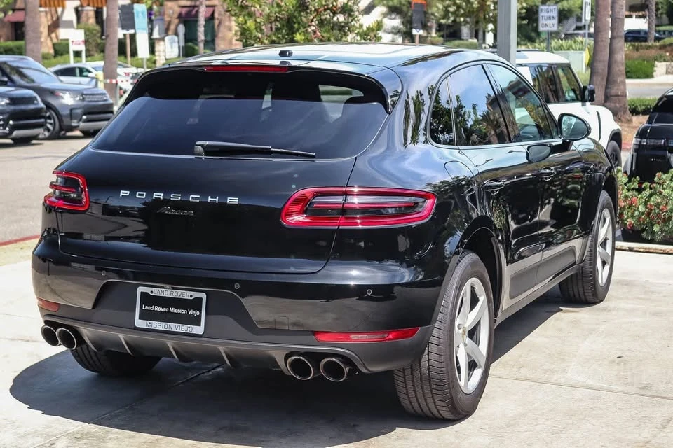 2018 Porsche Macan - Image 2 of 5