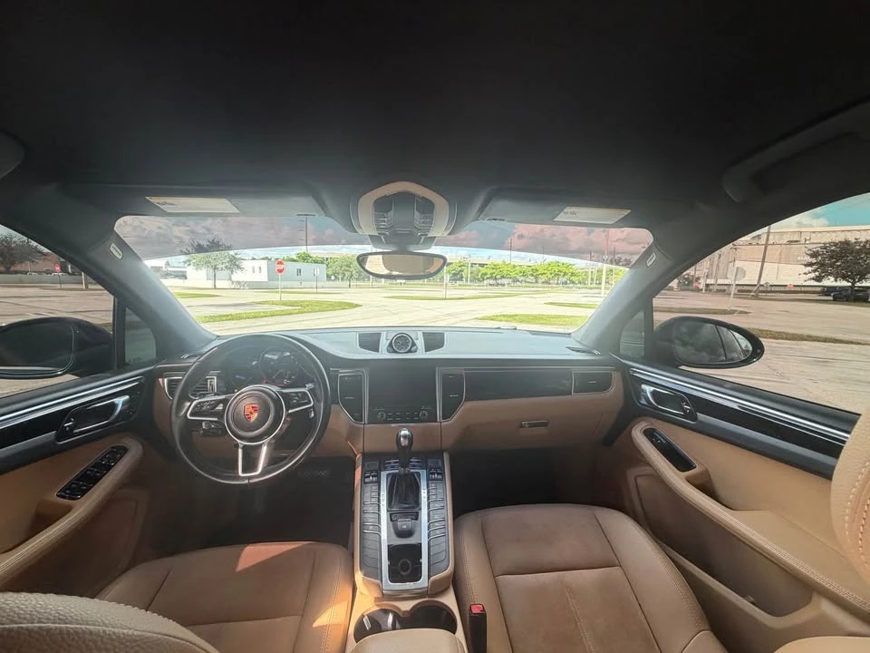 2018 Porsche Macan - Image 10 of 15