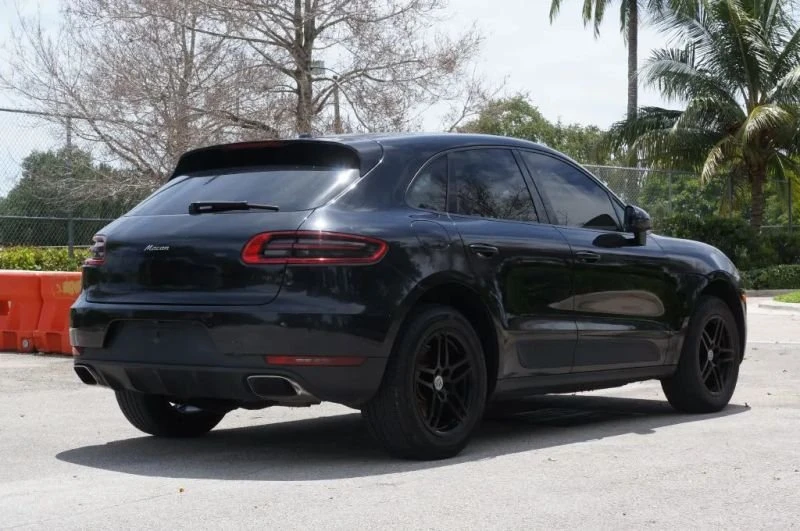 2018 Porsche Macan - Image 8 of 20