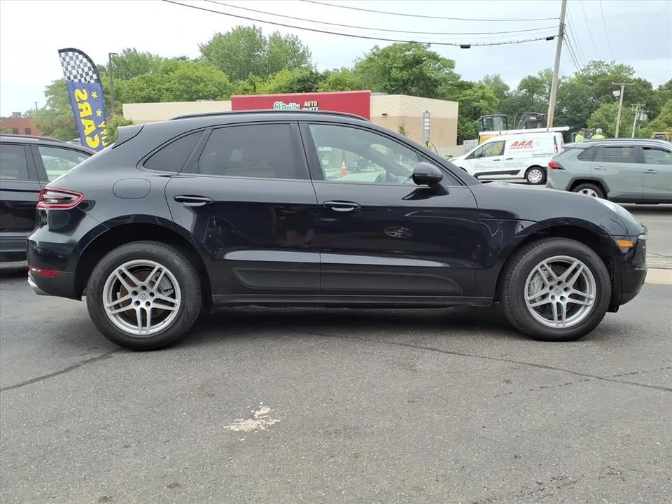 2018 Porsche Macan - Image 4 of 20