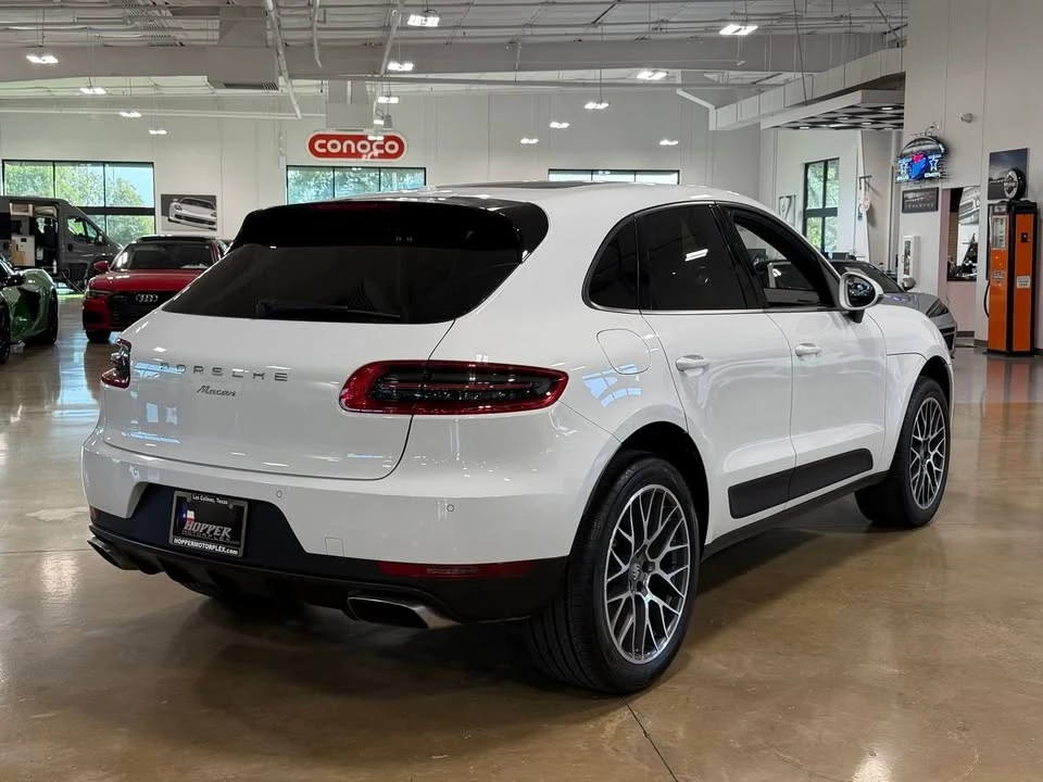 2018 Porsche Macan - Image 3 of 18