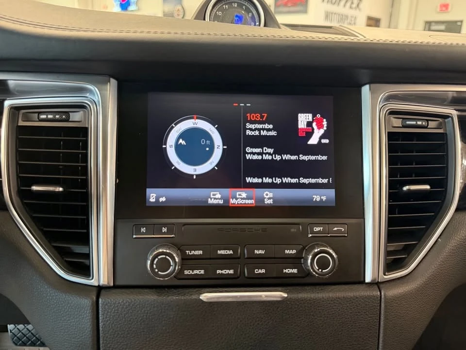 2018 Porsche Macan - Image 10 of 18