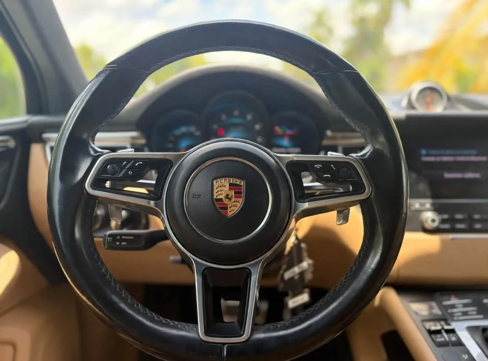 2018 Porsche Macan - Image 7 of 10