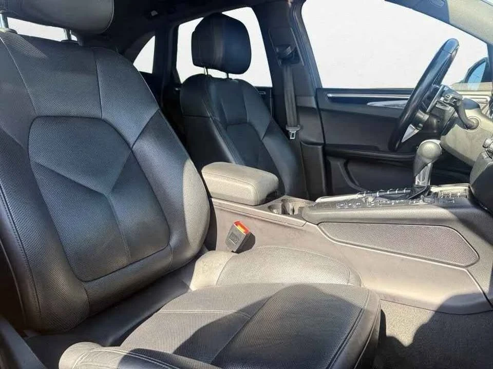 2018 Porsche Macan - Image 8 of 8