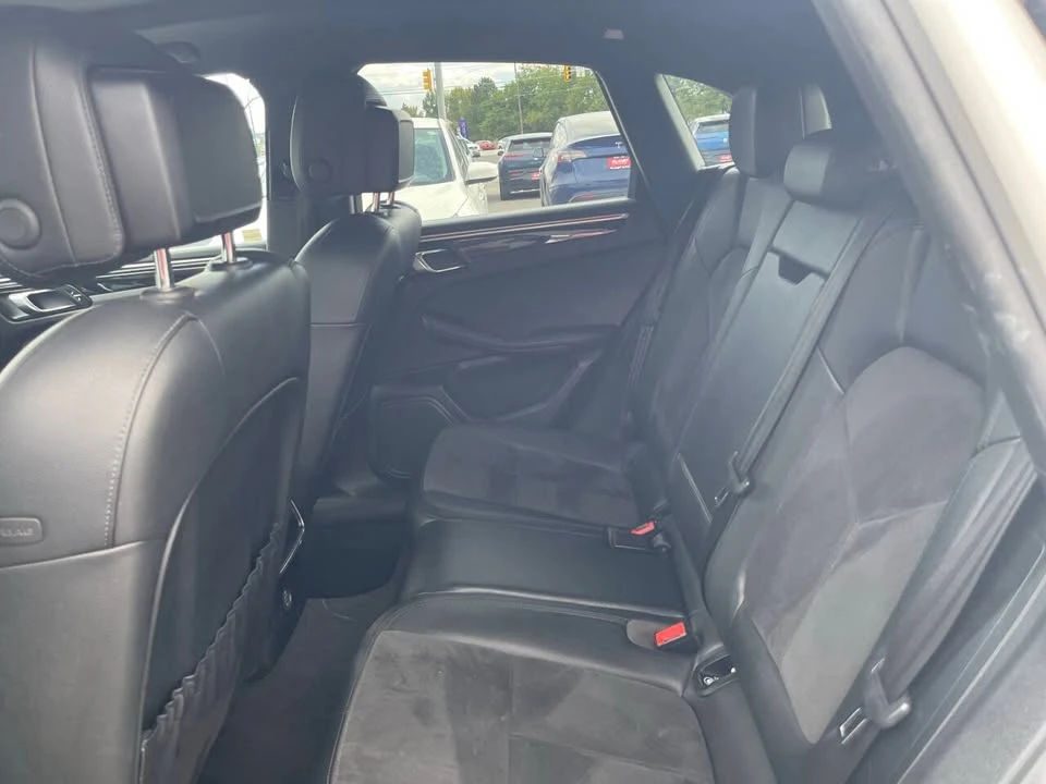2018 Porsche Macan - Image 14 of 20