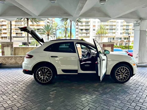 2018 Porsche Macan