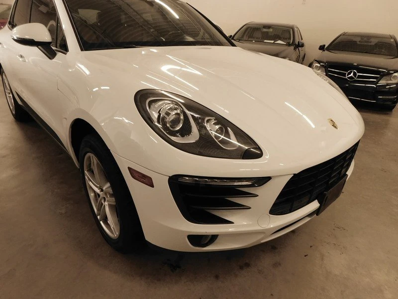 2018 Porsche Macan - Image 9 of 20