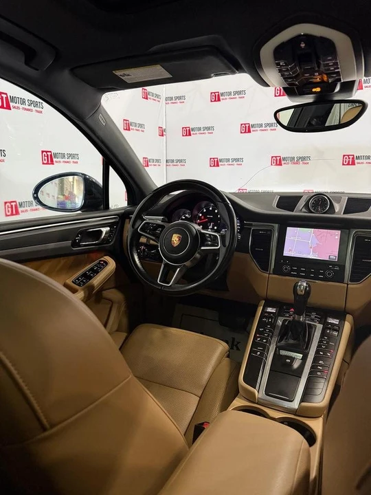 2018 Porsche Macan - Image 8 of 20