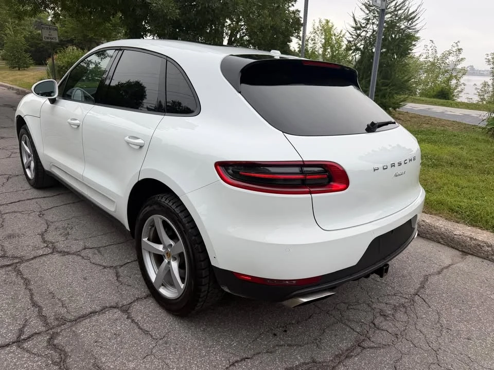 2018 Porsche Macan - Image 3 of 11
