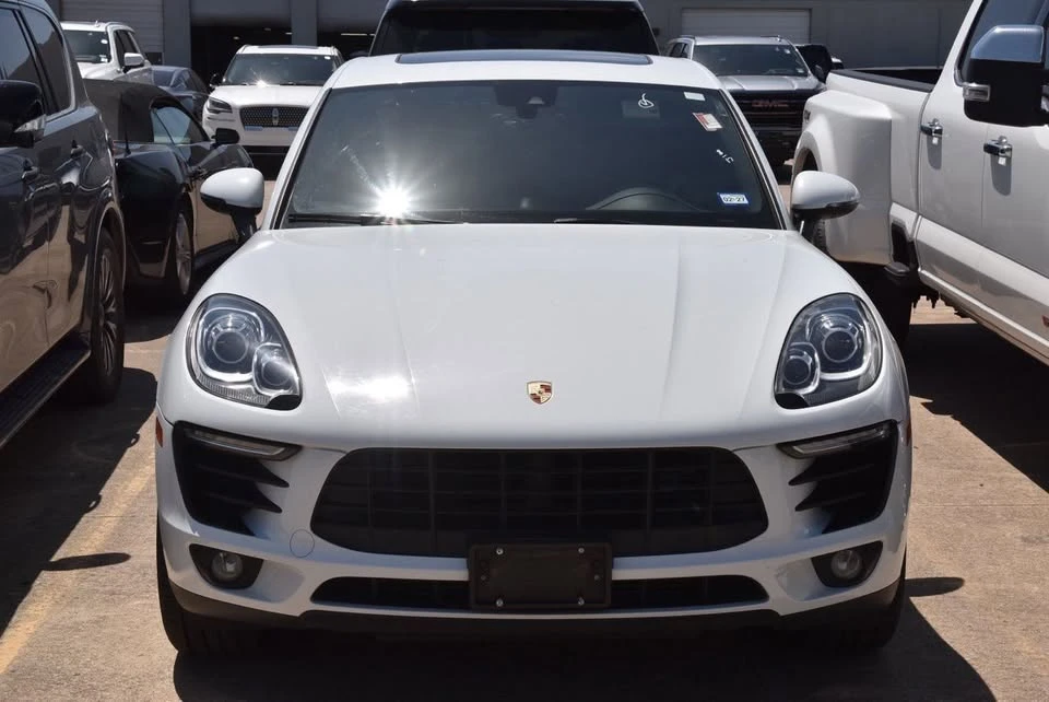 2018 Porsche Macan - Image 2 of 10