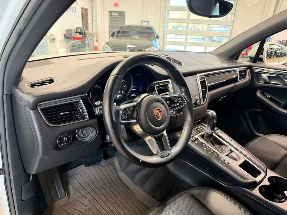 2018 Porsche Macan - Image 6 of 18