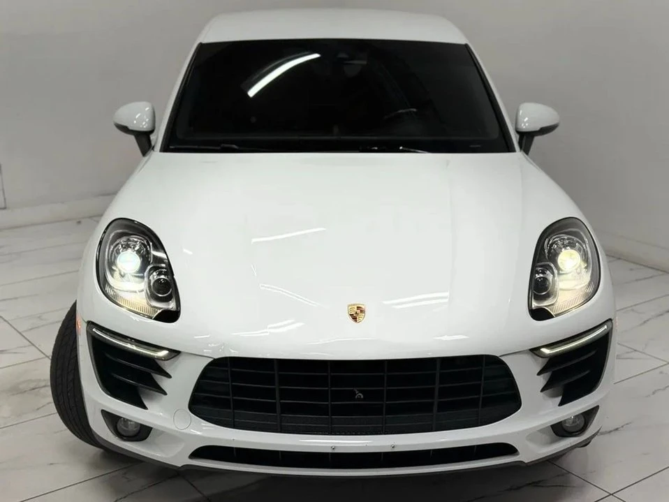 2018 Porsche Macan - Image 15 of 20