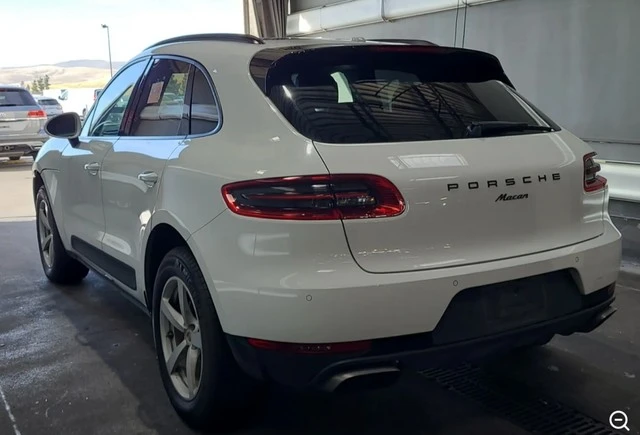 2018 Porsche Macan - Image 2 of 7