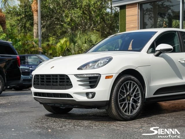 2018 Porsche Macan - Image 8 of 20