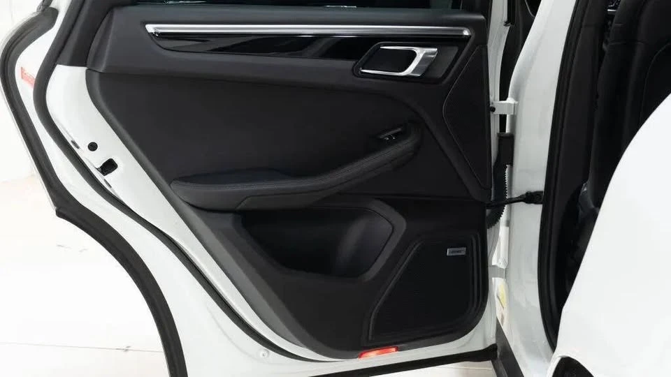 2018 Porsche Macan - Image 20 of 20