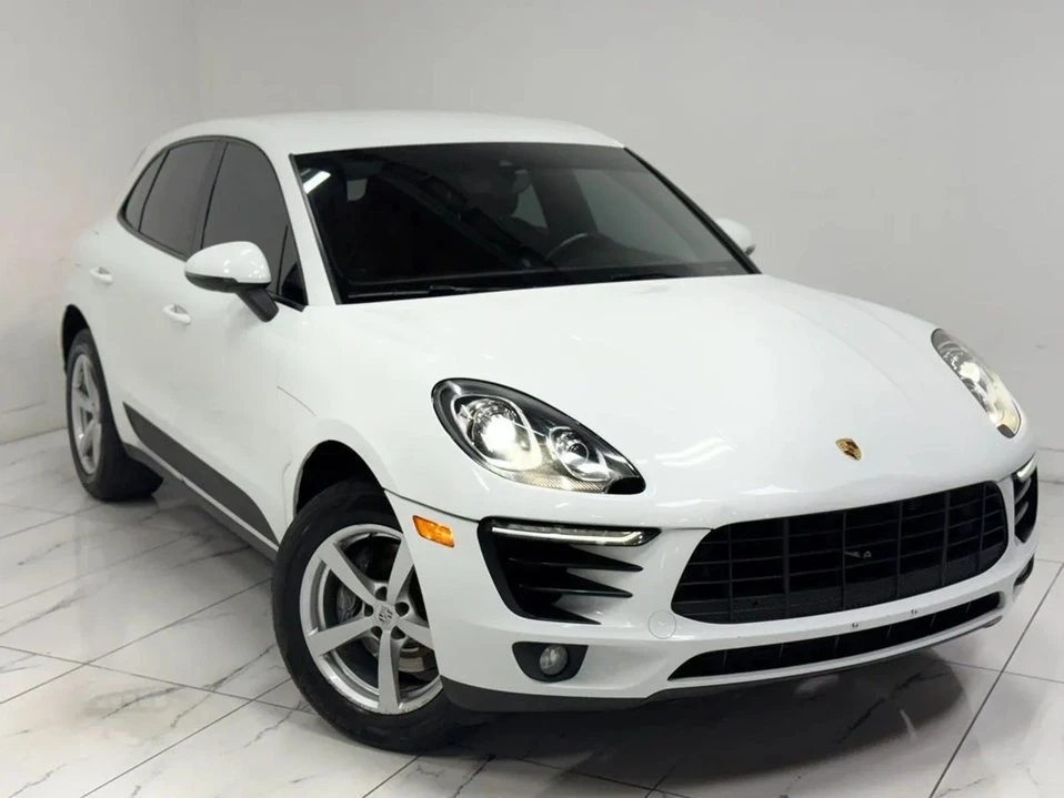 2018 Porsche Macan - Image 10 of 20