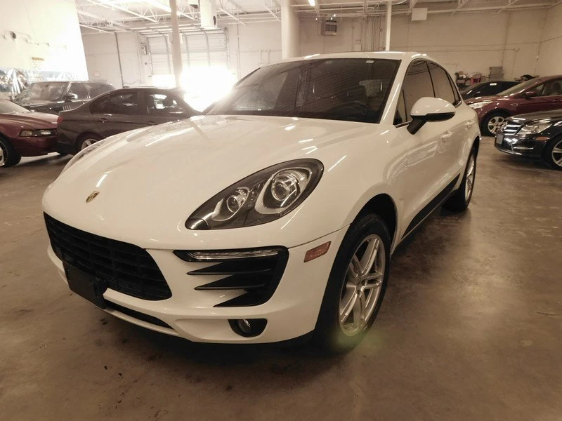 2018 Porsche Macan - Image 10 of 20