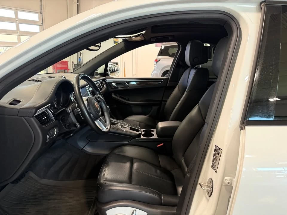 2018 Porsche Macan - Image 5 of 18