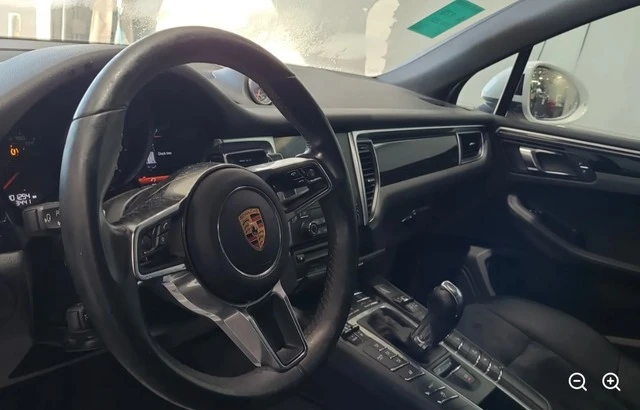 2018 Porsche Macan - Image 5 of 7