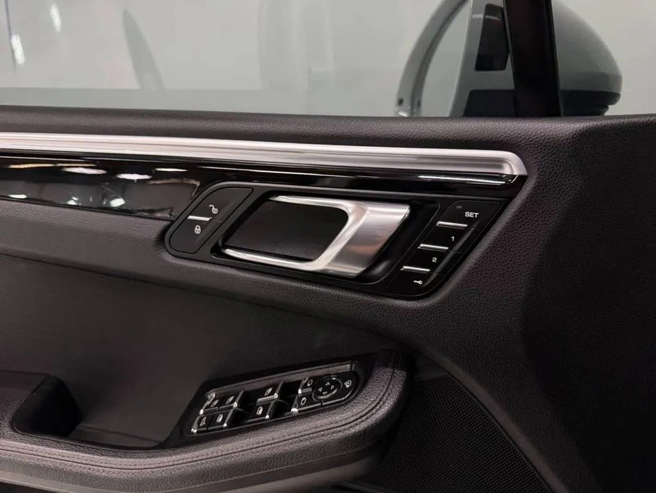 2018 Porsche Macan - Image 4 of 20