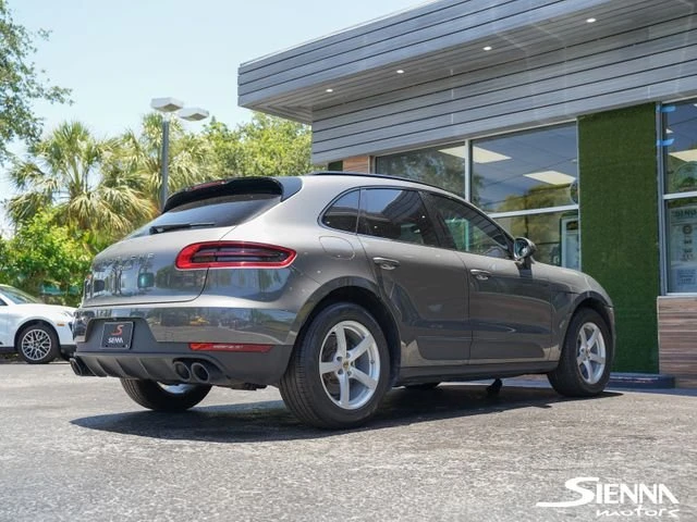 2018 Porsche Macan - Image 15 of 20