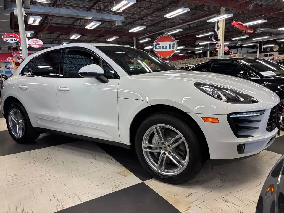 2018 Porsche Macan - Image 3 of 18