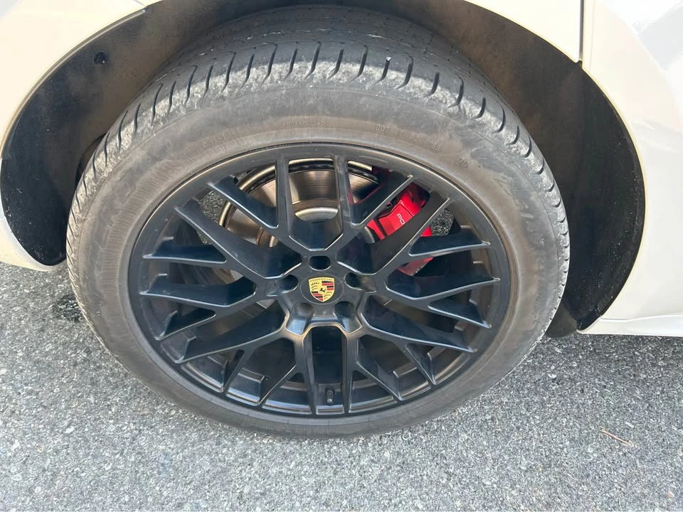 2018 Porsche Macan - Image 18 of 20