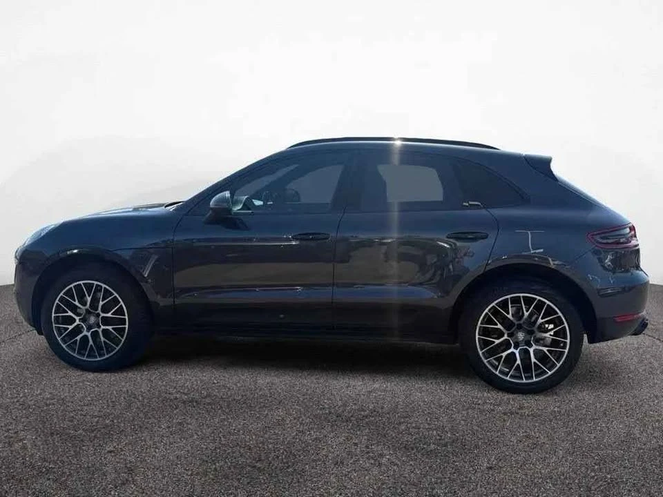 2018 Porsche Macan - Image 2 of 8
