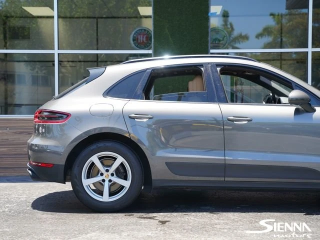2018 Porsche Macan - Image 4 of 20