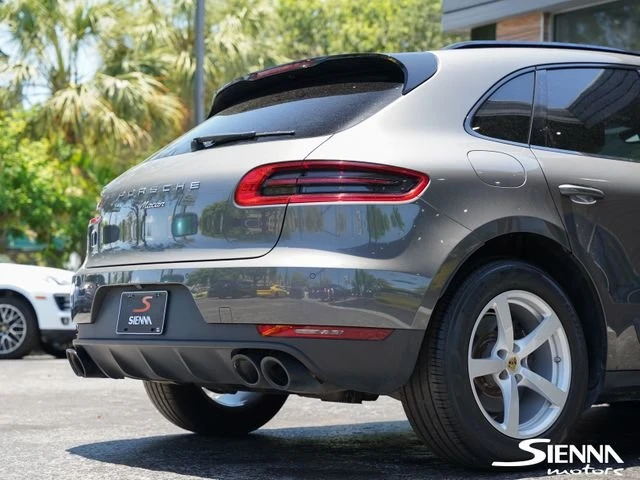 2018 Porsche Macan - Image 16 of 20