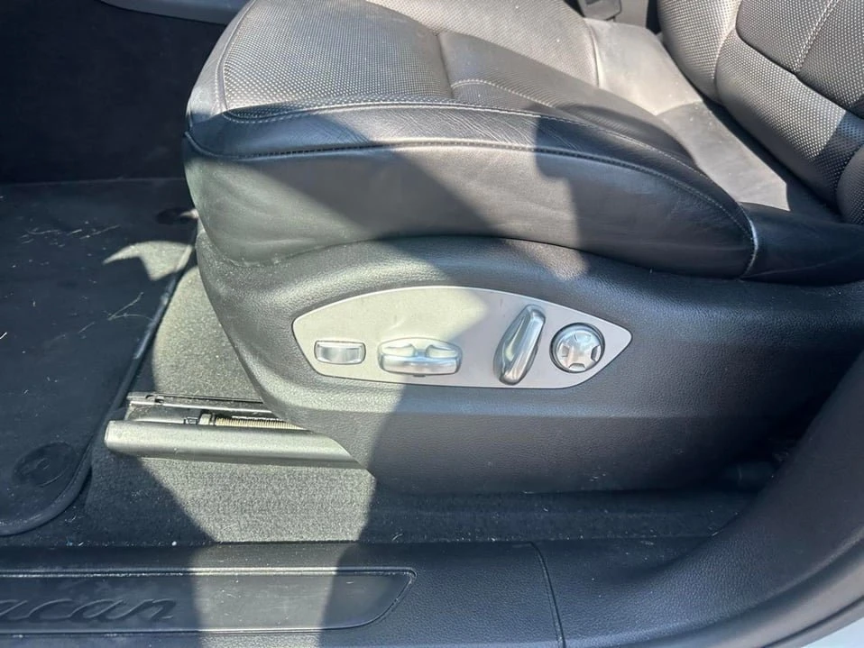 2018 Porsche Macan - Image 14 of 20