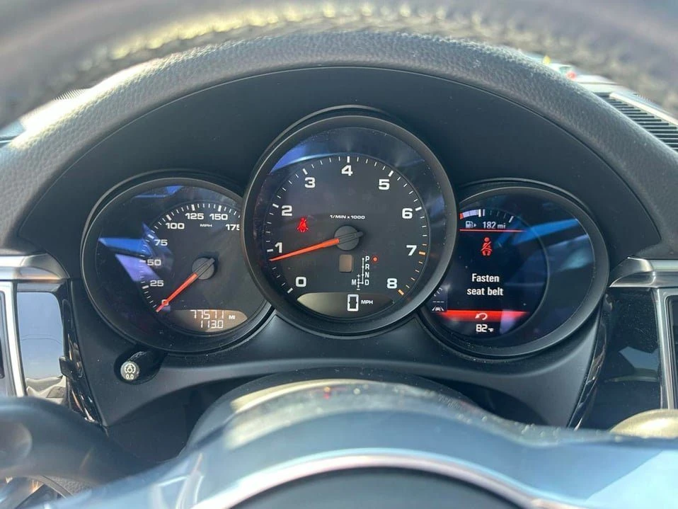 2018 Porsche Macan - Image 19 of 20