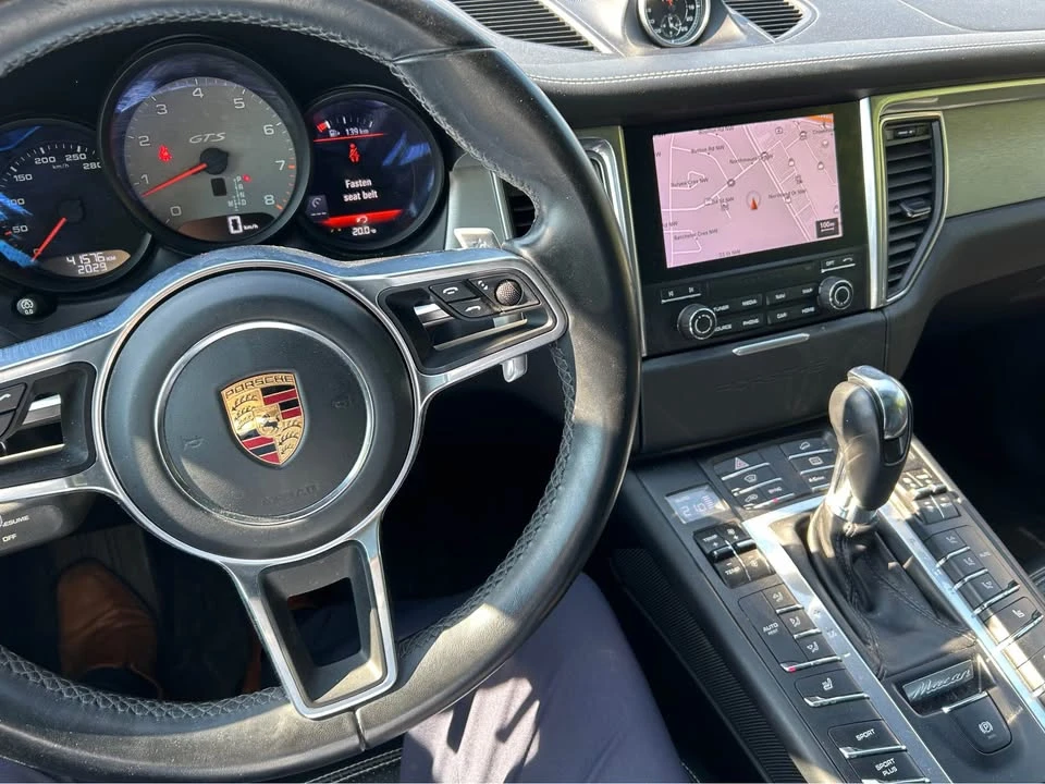 2018 Porsche Macan - Image 13 of 20