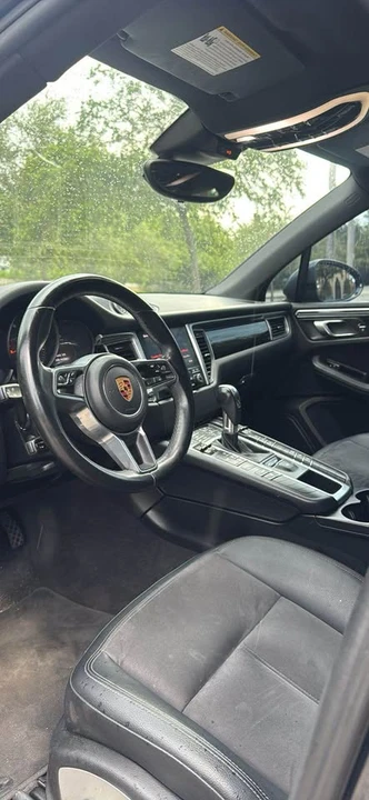 2018 Porsche Macan - Image 2 of 7