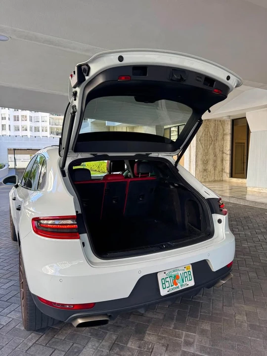 2018 Porsche Macan - Image 6 of 12