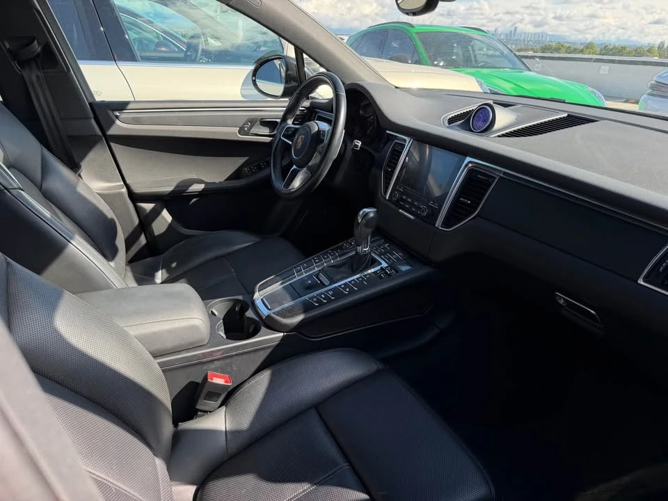 2018 Porsche Macan - Image 6 of 9