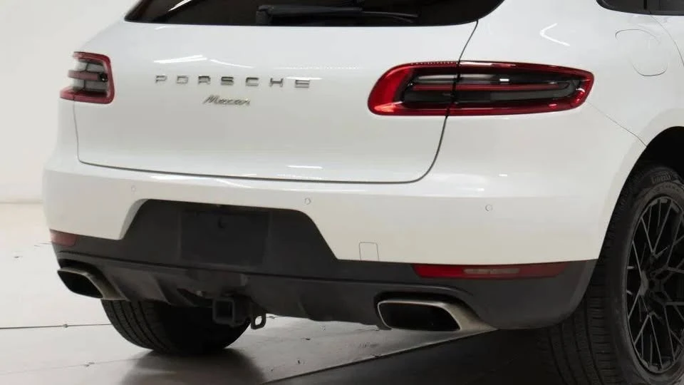 2018 Porsche Macan - Image 12 of 20