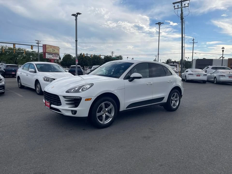 2018 Porsche Macan - Image 9 of 20